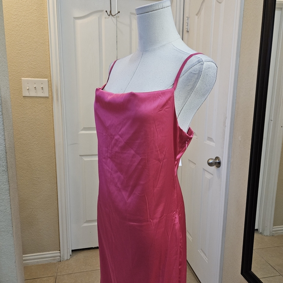 Forever 21 Pink Midi Dress - Picture 5 of 11